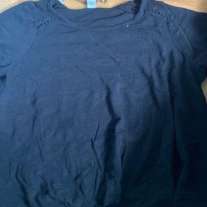 I’m selling old navy clothes to make some money